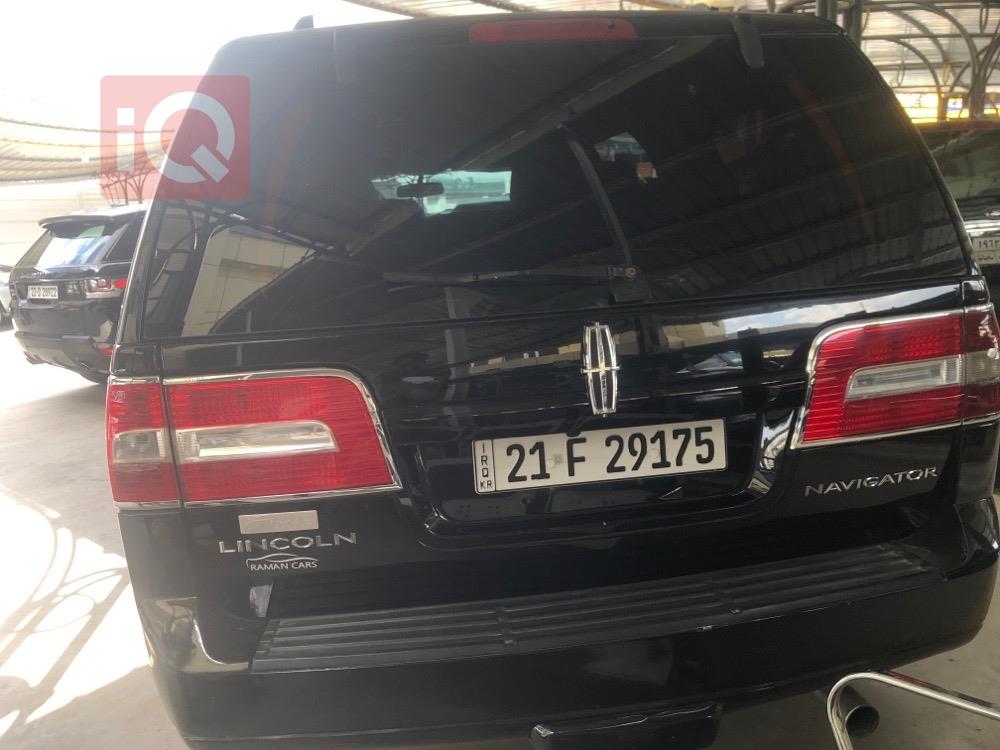 Lincoln Navigator